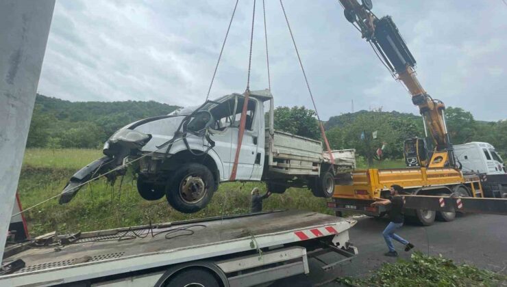 Genç kızın cinayete kurban gittiği kamyonetin yeni fotoğrafları ortaya çıktı