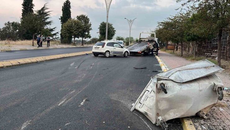 Otomobil, çöp konteynerine çarpıp takla attı: 1 YARALI