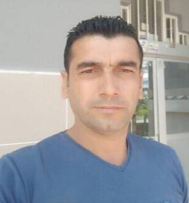 Lastiği değiştiriyordu kriko boşaldı ağır yaralandı