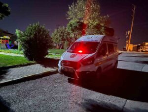 Parkta silahlı kavga. Biri gözünden, diğeri ayağından vuruldu