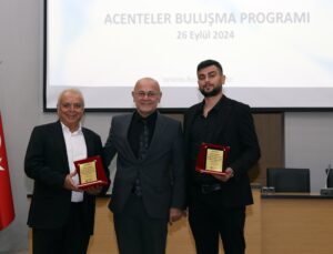 KOTO’dan 25. Yılını dolduran acentelere plaket