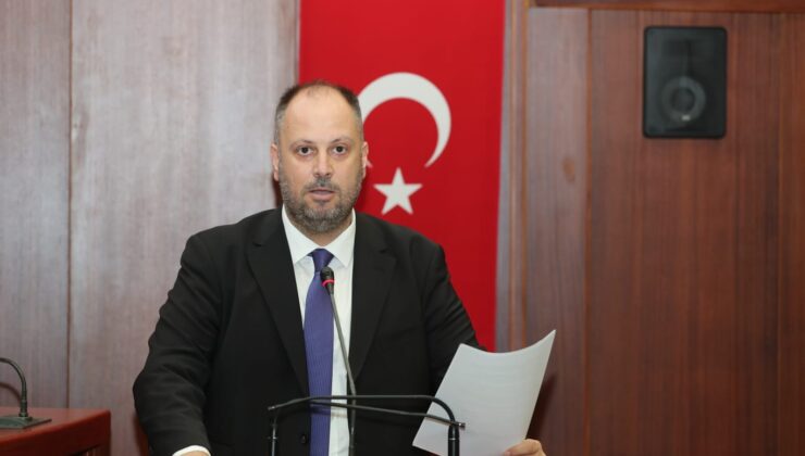 CHP iki satır dilekçe ile kurulan bir parti değildir