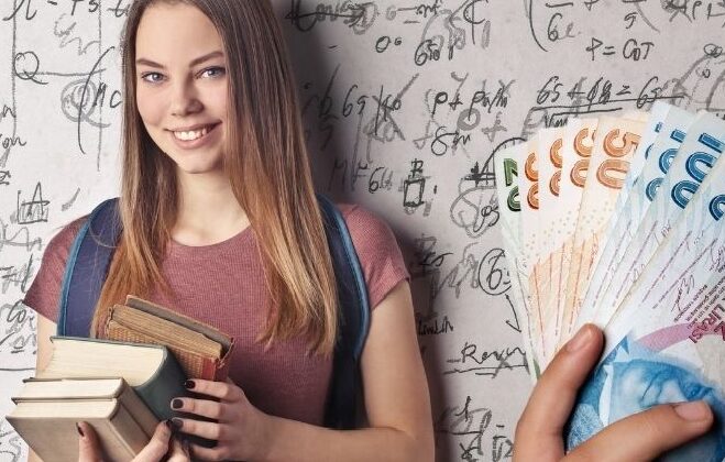 Üniversitelilere 5 bin TL’lik destek hesaplara yattı