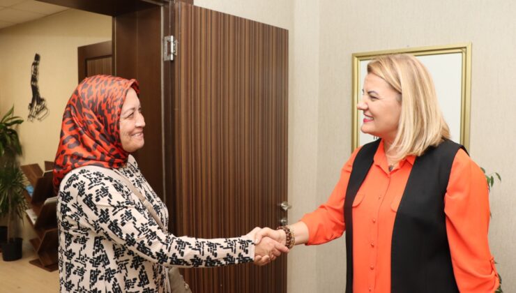 Başkan Hürriyet, Halk Gününde vatandaşları dinledi