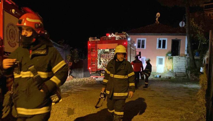 Yatak odasında yangın çıktı yaşlı kadının durumu ağır