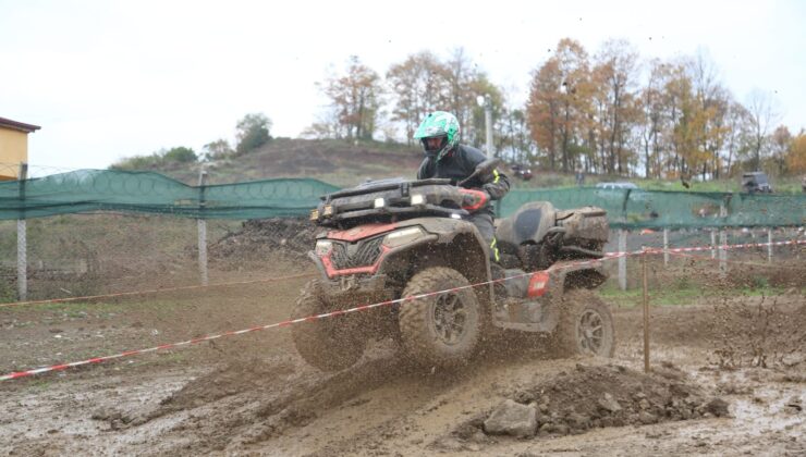 GÖLCÜK’TE ATV YARIŞLARI NEFESLERİ KESTİ