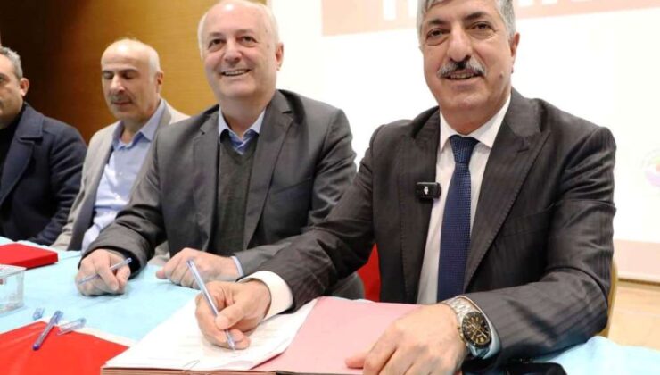 Toplu iş sözleşmesi halaylar eşliğinde  imzalandı