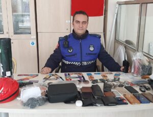 Sizinde kayıp eşysnız varsa burada bulabilirsiniz 