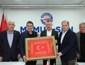 Başkan Büyükakın, Memur-Sen’e konuk oldu