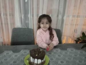 Dünyalar güzeli Zeynep 5 yaşına girdi