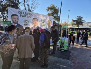 Gelecek İzmit’ten üç aylar ve kandil kutlaması