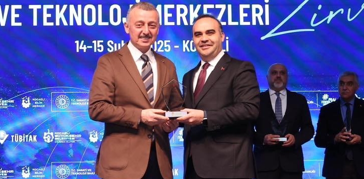 Kocaeli Büyükşehir’e ‘En İyi Bilim Sahnesi’ ödülü