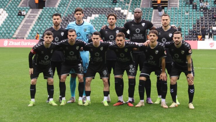 Emin adımlarla Süper Lig’e. Kocaelispor 2 Çorum F. K. 0