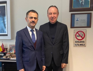 Kocaeli Valisi’nden ilk ziyaret CHP’li isme