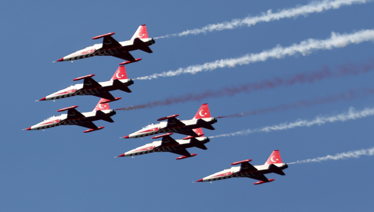 Türk Yıldızları Kocaeli semalarında bugün uçuş yapacak