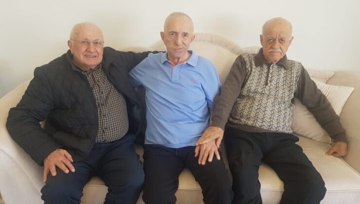 Eski Dostlar Grubundan İsmet Kaya’ya ziyaret