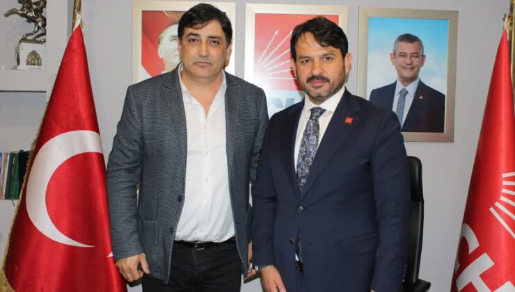 IKM siyasi partileri ziyarete başladı. İlk durak CHP İzmit İlçe