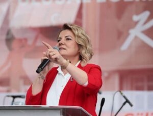 Başkan Hürriyet İl Milli Eğitim Müdürüne fena yüklendi