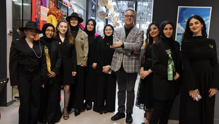 Moda Akademisi’nde “Vitrin Bir Sahne” sergisi açıldı