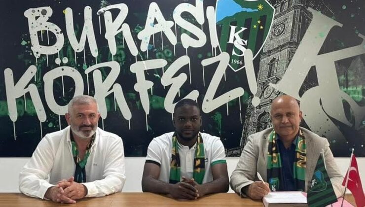 Luis Da Silva imzayı atta