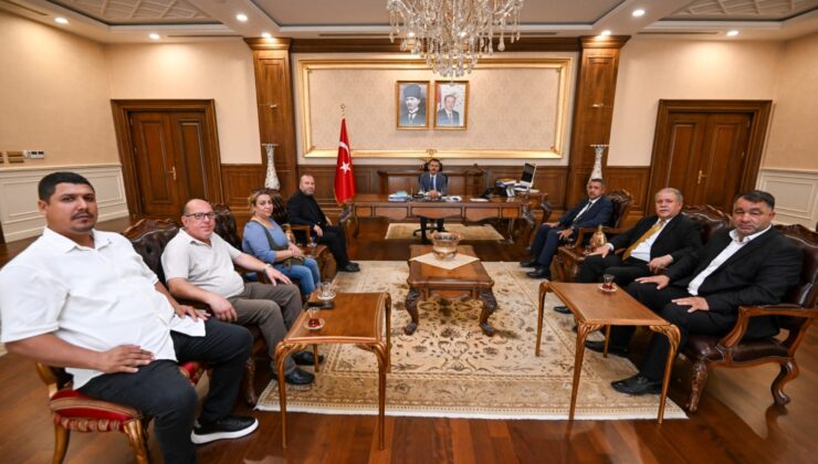 Roman Derneklerinden Kocaeli Valisi İlhami Aktaş’a ziyaret