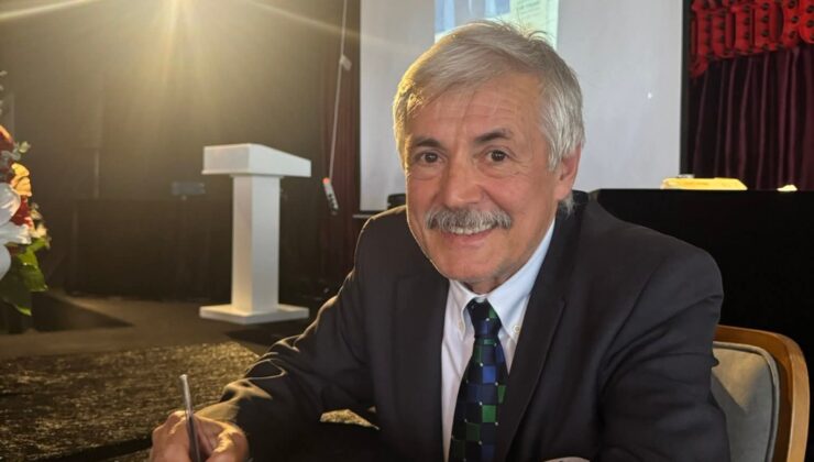 Mehmet Toker, KYÖD’de Kitap Tanıtımı ve İmza Günü düzenledi