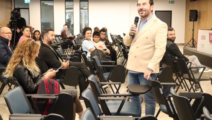Uğur Arslan, sevilen eserleriyle Kitap Fuarı’nda