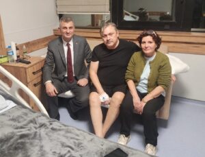 Başkan Sezer, hastanedeki Akboyun’u ziyaret etti