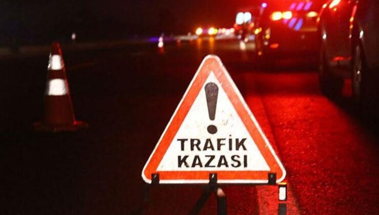 Bisikletliye çarpmamak için elektrik direğine çarptı: 5 YARALI