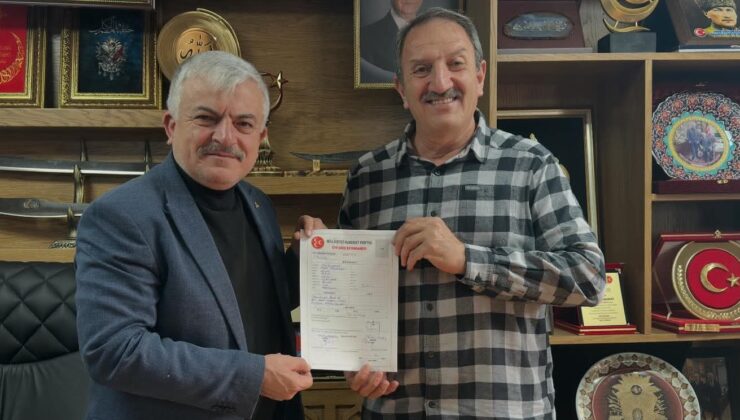 Yelken Kulübü Onursal Başkanı MHP’ye üye oldu
