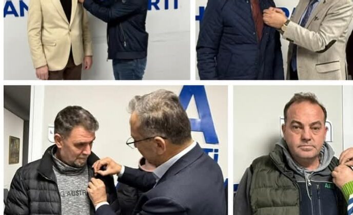 Kocaeli’de 20 iş insanı Anahtar Parti’ye katıldı