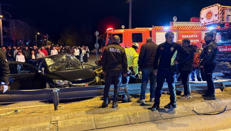 Işıklı kavşakta korkunç kaza: 1 ÖLÜ 2 YARALI