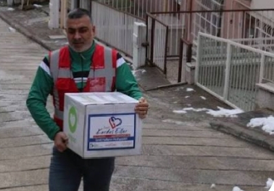 İzmit Belediyesi’nden Ramazan’da gıda kolisi ve sıcak yemek