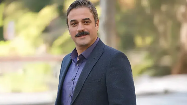 Ünlü oyuncu bir kez daha hastaneye kaldırıldı