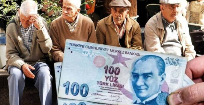 Beklenen haber geldi. En düşük emekli maaşı belli oldu