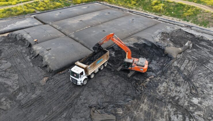 İzmit Körfezi’nden 110 bin kamyon çamur çıkarıldı