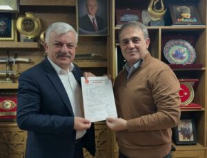 Albay Tarkan Şahin MHP’ye katıldı