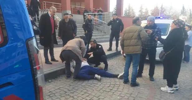 Kocaeli Adliyesi önünde bıçaklı kavga: 1 ÖLÜ