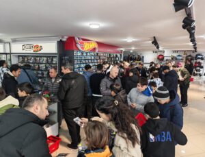 Körfez Diecast yoğun katılımla açıldı
