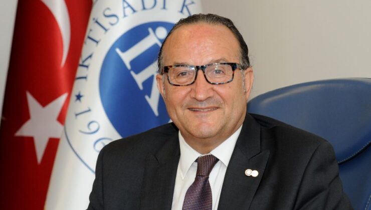 Ayhan Zeytinoğlu, Doktor Unvanını aldı