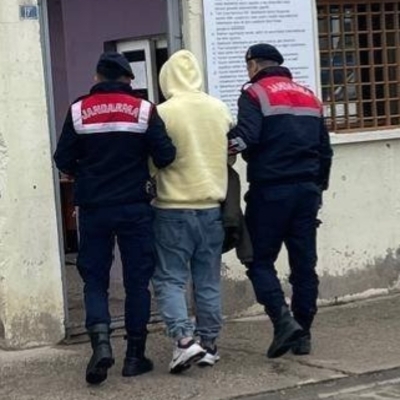 Uyuşturucudan aranan şahsı JASAT Timleri yakaladı