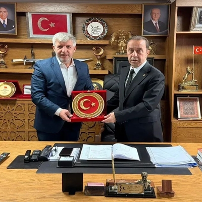 Kocaeli Trabzonlular’dan MHP İl’e ziyaret
