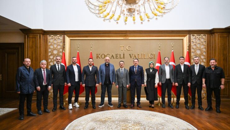 Rizeliler’den Vali Aktaş’a ziyaret