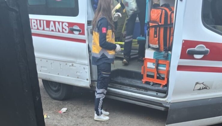 Liseli öğrenciler arasında bıçaklı kavga. 1 Yaralı