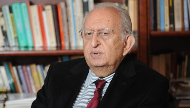 Hüsamettin Cindoruk hayatını kaybetti