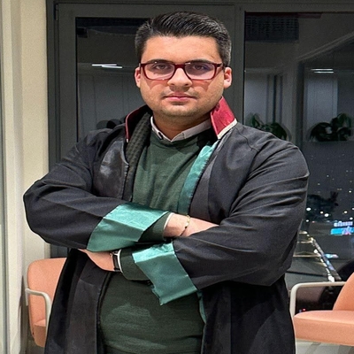 Dokuzlar’ın oğlu avukat oldu