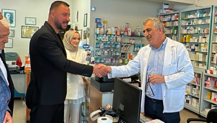 MHP Başiskele eczacıları ve hemşireleri unutmadı