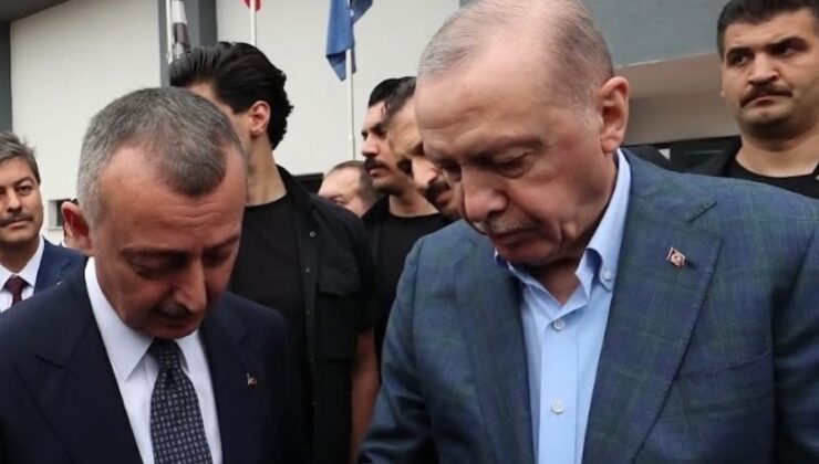 Büyükakın, müze için Cumhurbaşkanı  Erdoğan’a forma imzalattı