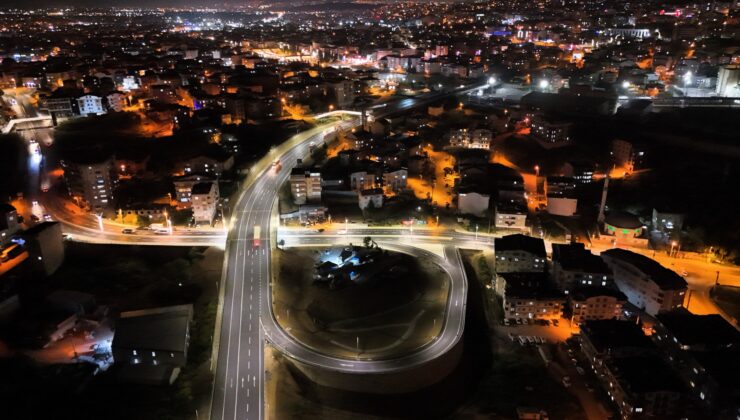 Dev proje, gece görüntüsüyle de göz kamaştırıyor