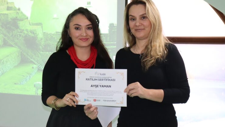 Anne adaylarına sertifika verildi